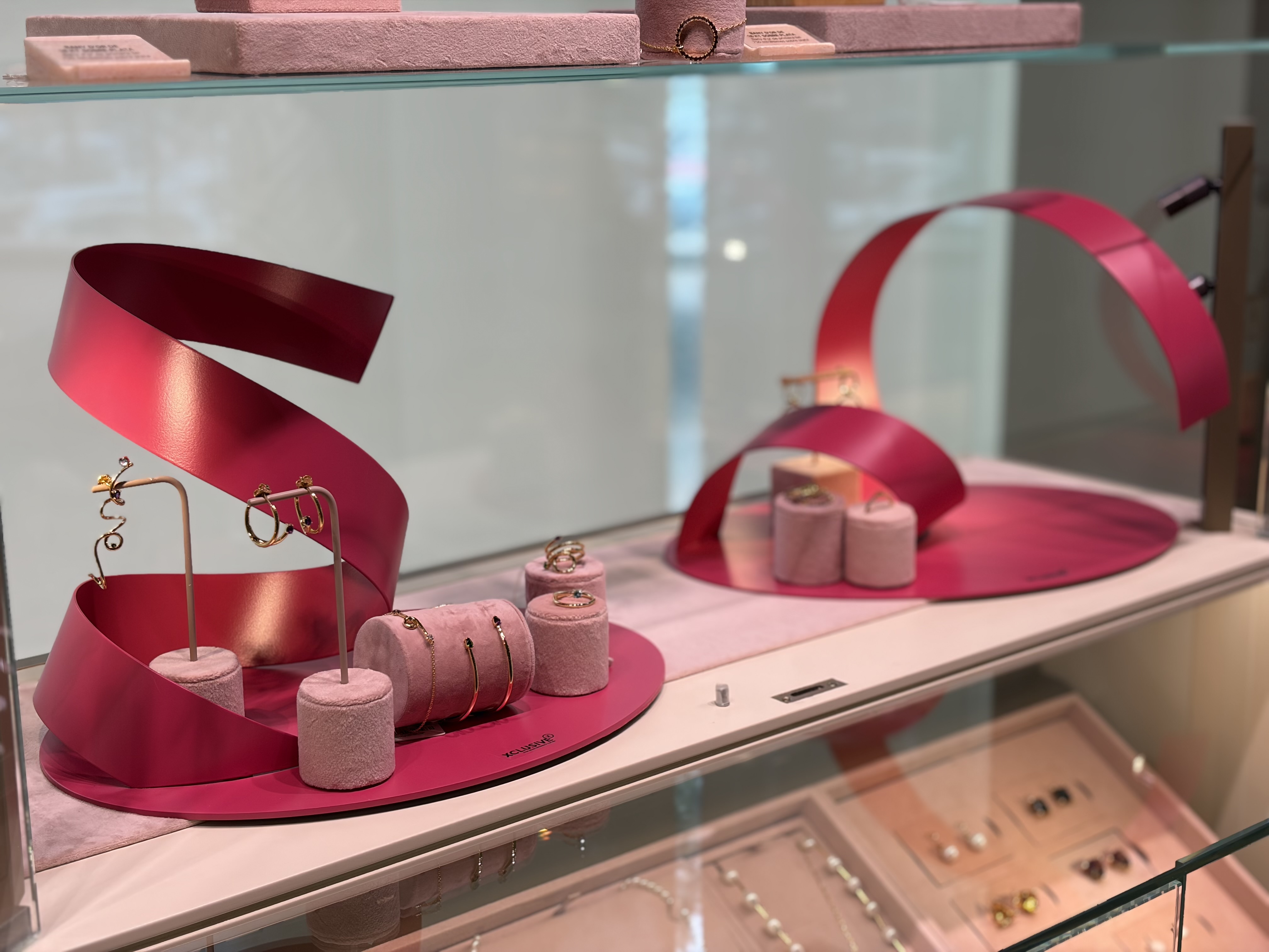 Tous pink ribbon jewelry campaign